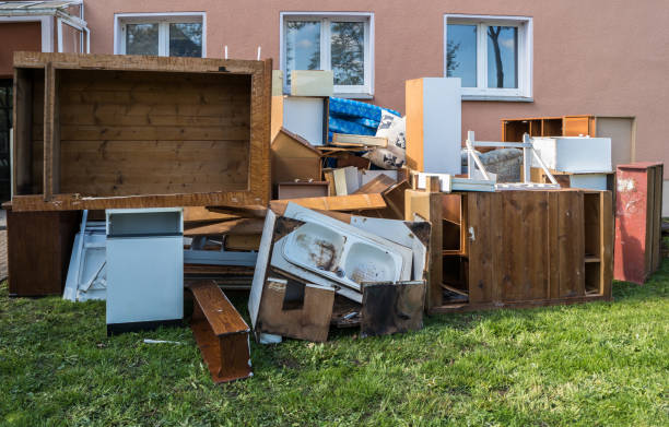 Best Professional Junk Removal  in Middleport, NY